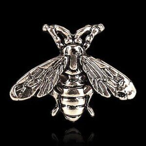 Bee Pin Brooch Stylish Silver Tone Metal Bumble Honey Insect Stylish Simple